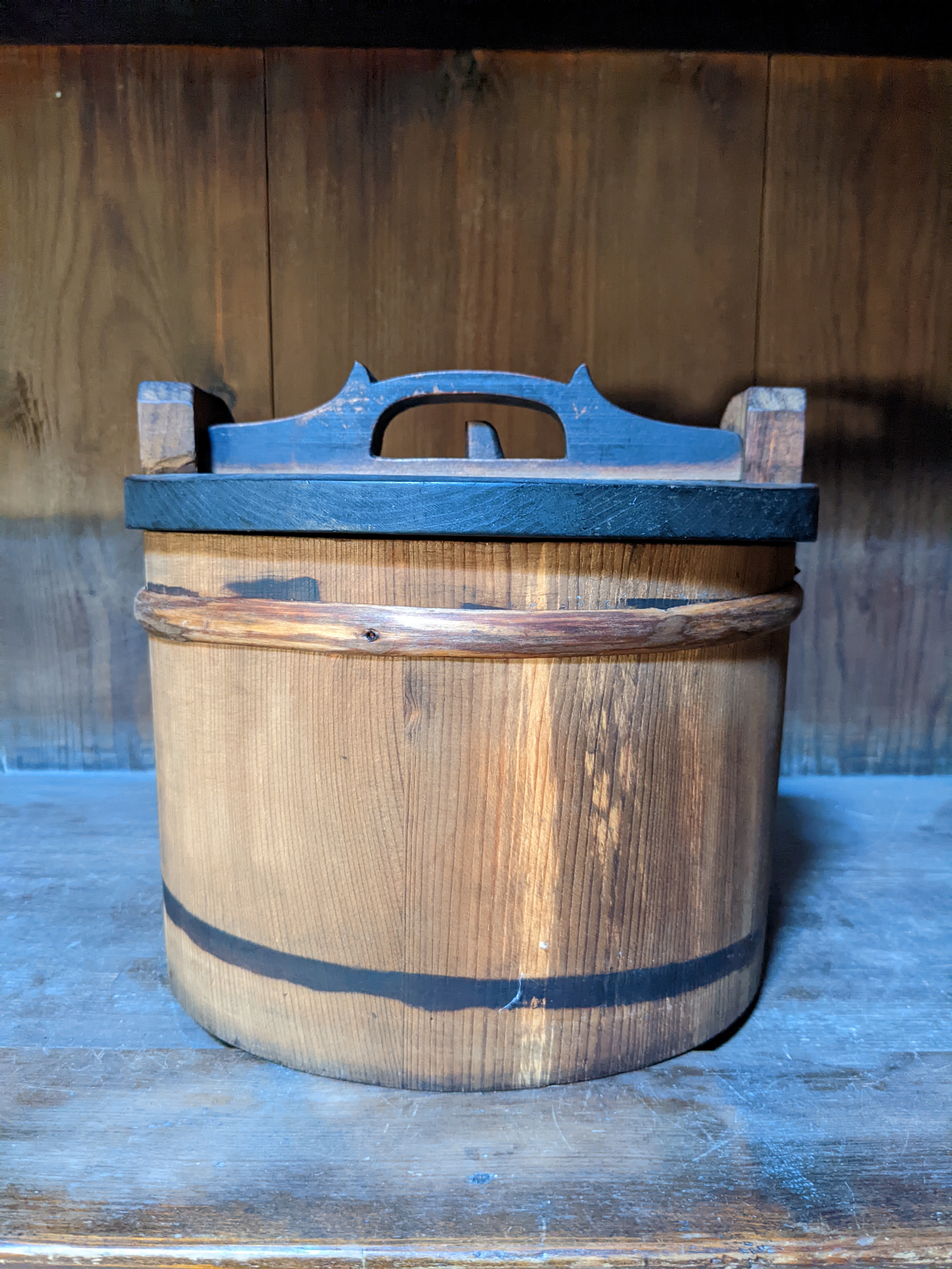 Ancient locking bucket design