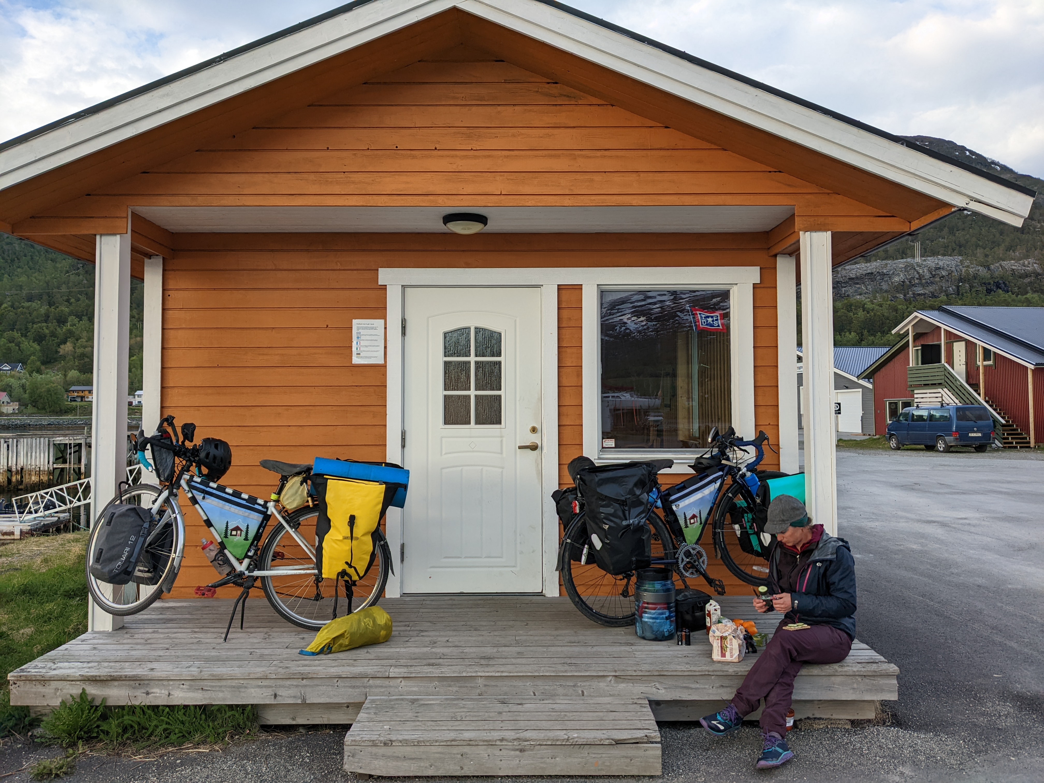 The front of the tiny yellow "house" where people await the ferry at Burfjord kai